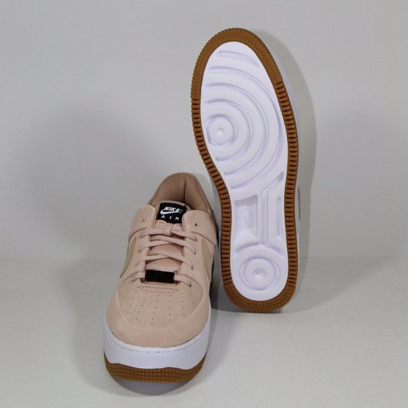 WMNS Nike AF1 Sage Low Casual Shoe - Picture 6 of 6